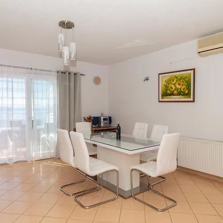 Apartment Violeta With Amazing Sea View