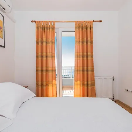 Violeta With Amazing Sea View Apartament