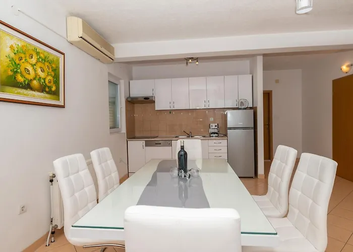 Violeta With Amazing Sea View Apartament Makarska